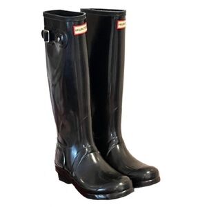 Hunter- Women's Original Tall Gloss
Rain Boots. Black Size: 6